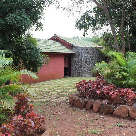 Cherilyn Monta Resort - Ratnagiri Vatul Eksteriør billede