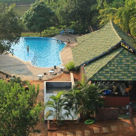 Cherilyn Monta Resort - Ratnagiri Vatul Eksteriør billede