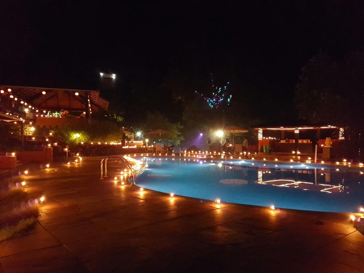 Cherilyn Monta Resort - Ratnagiri Vatul Eksteriør billede